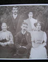 The Carr Family - Easingwold approx 1913. L to R William J, Christiana seated, Ashley, Clarence Fox seated, Annie Gillian, Amy &amp; William seated, Joseph standing.